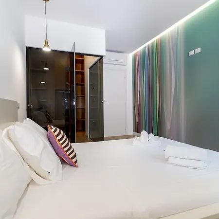 Favoloso Nel Cuore Di A Due Passi Dal Mare 아파트 *