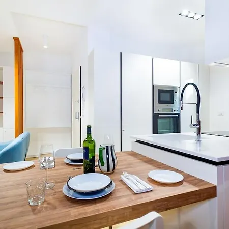 Favoloso Nel Cuore Di A Due Passi Dal Mare 아파트 페스카라